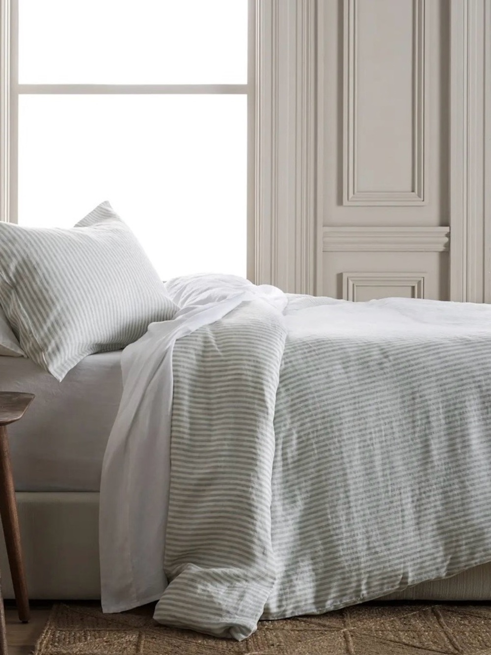 NWOT Quince European Linen Stripe Duvet Cover Set, Twin (Mist/White)